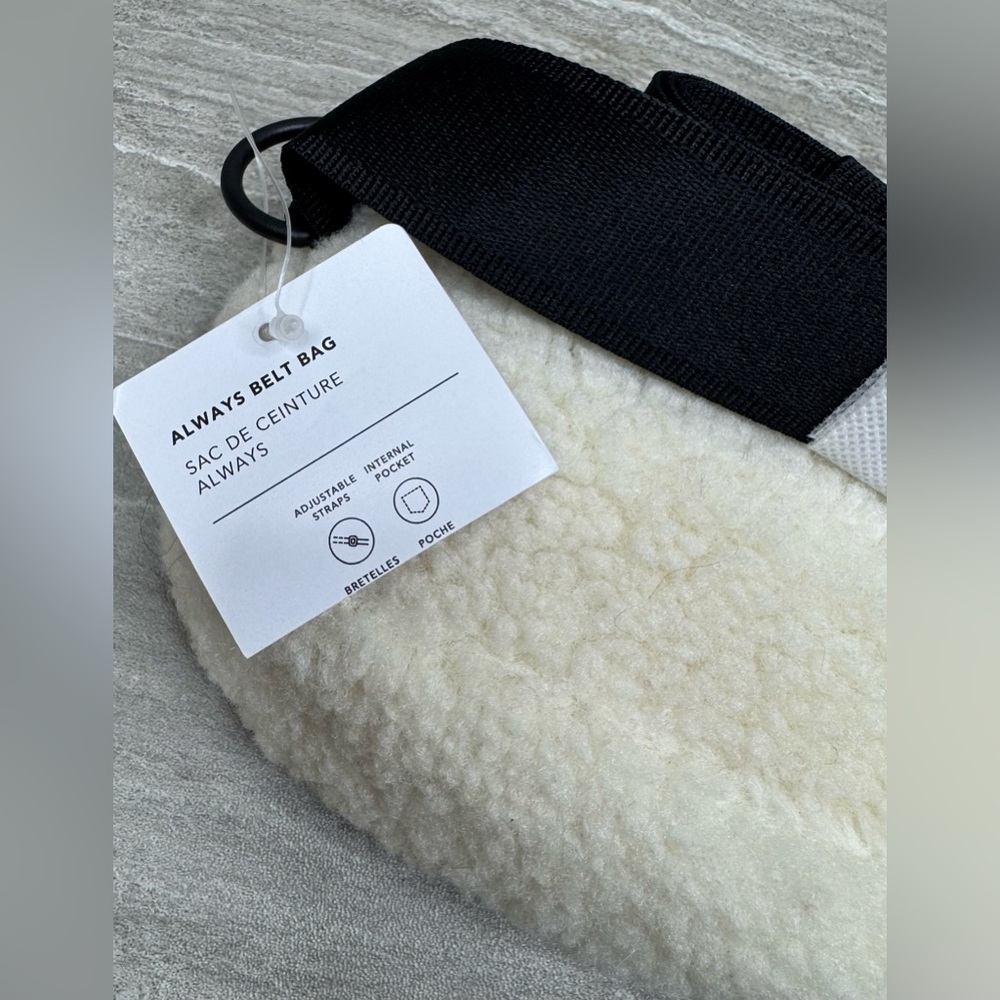 NWT Althleta Girl Always Bone Shearling Belt Bag - Picture 6 of 12